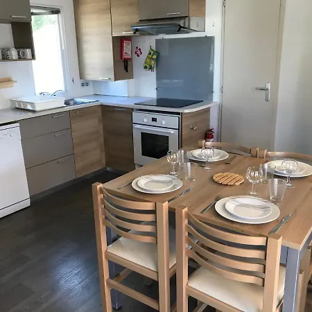 Mobil Mar Estang Bord De Kemping *