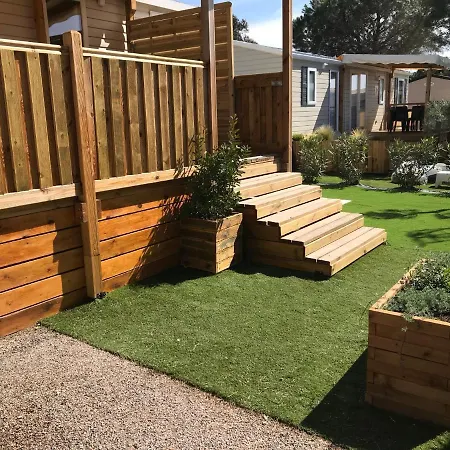 Mobil Mar Estang Bord De Camping *