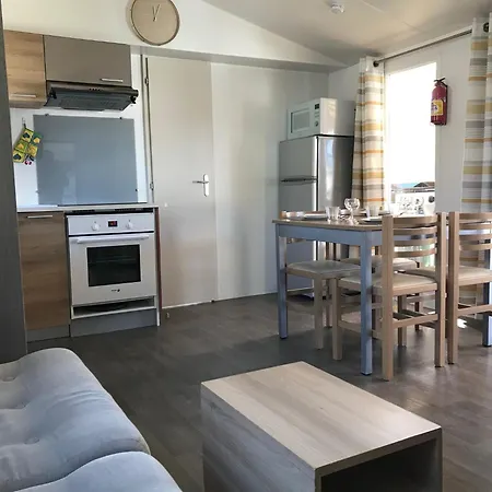 Campsite Mobil Mar Estang Bord De
