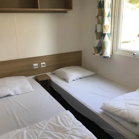 Mobil Mar Estang Bord De Campsite Canet-en-Roussillon